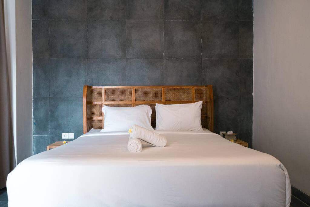 Otilia: 3bed With Pool Seminyak